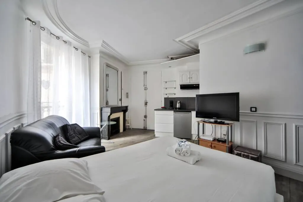 Grand Studio Confort/St Germain-Montparnasse/4P Apartment Paris
