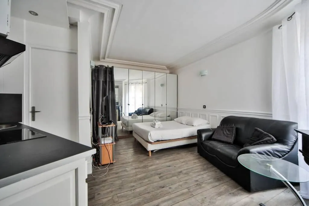 Grand Studio Confort/St Germain-Montparnasse/4P Apartment Paris