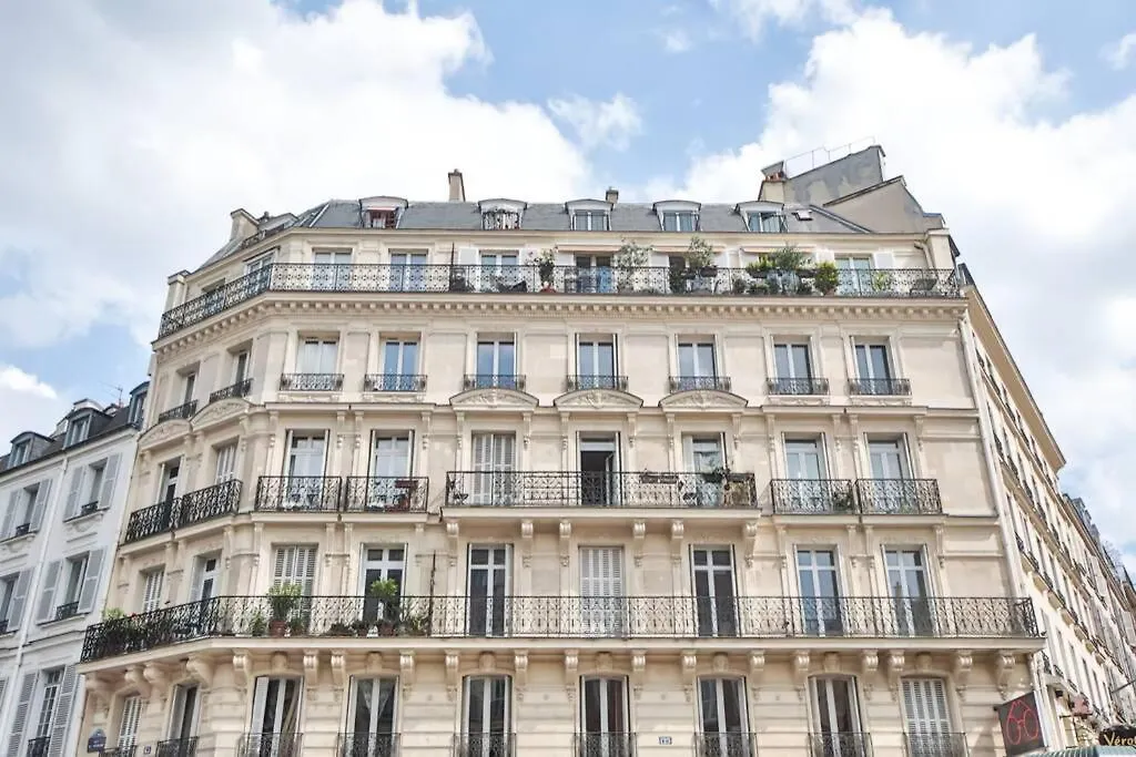 Grand Studio Confort/St Germain-Montparnasse/4P Apartment Paris France